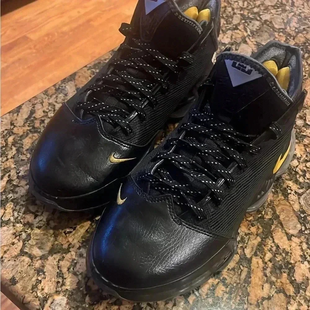 New Lebrons Low 19s Black&Yellow - Picture 5 of 8